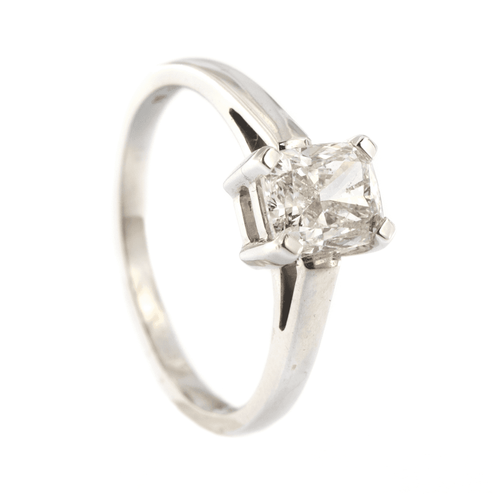18ct White Gold Rectangular Cushion Diamond 1.01ct Single Stone