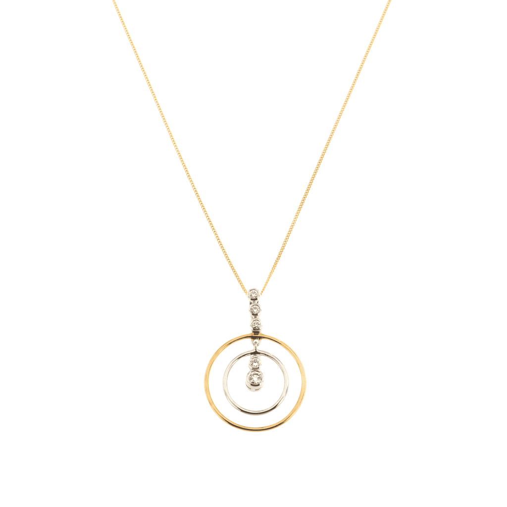 18ct Diamond Circular Pendant & Chain
