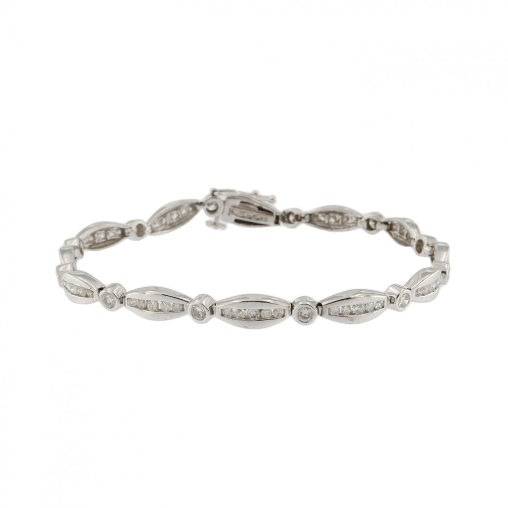 9ct White Gold Diamond 2.03ct Bracelet