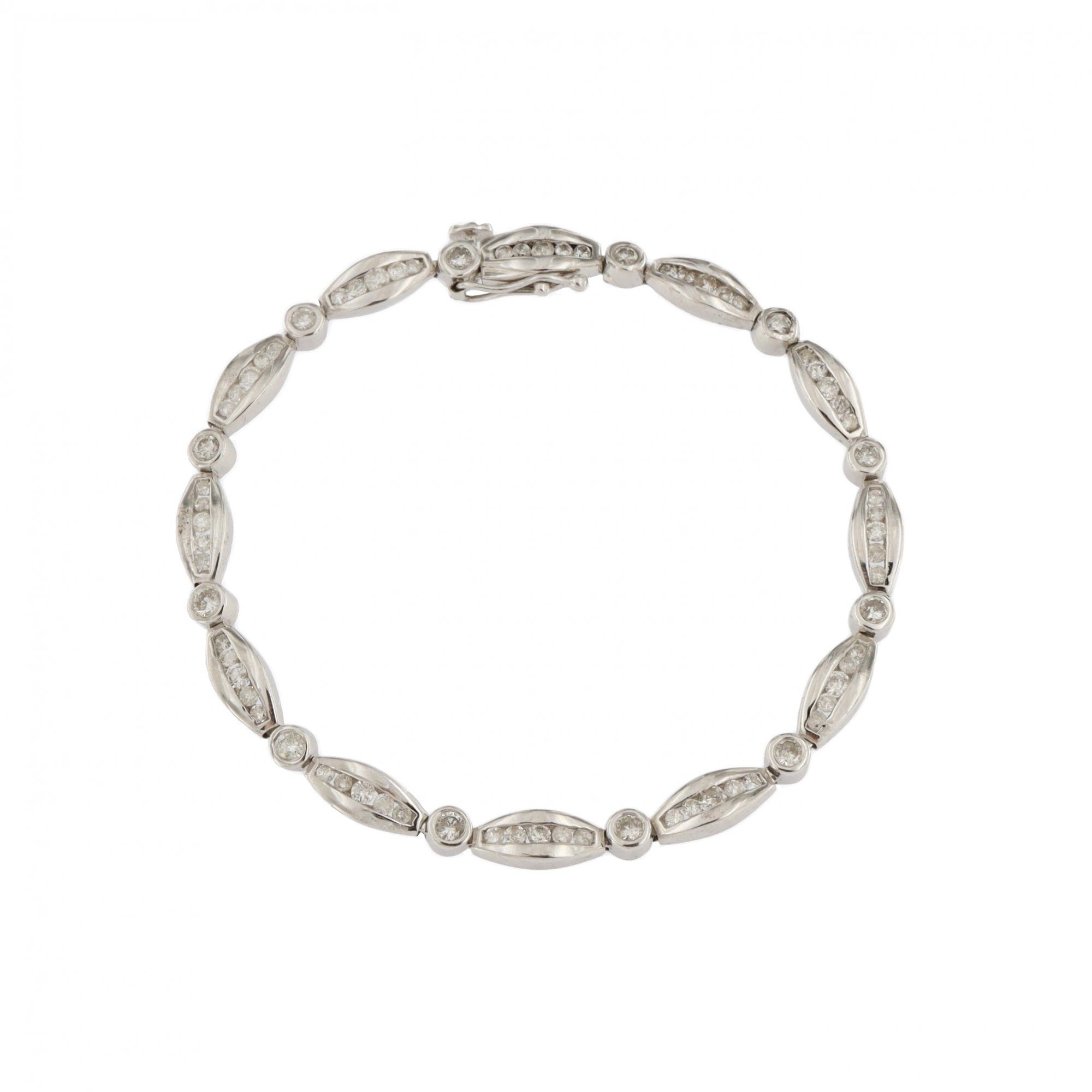 9ct White Gold Diamond 2.03ct Bracelet