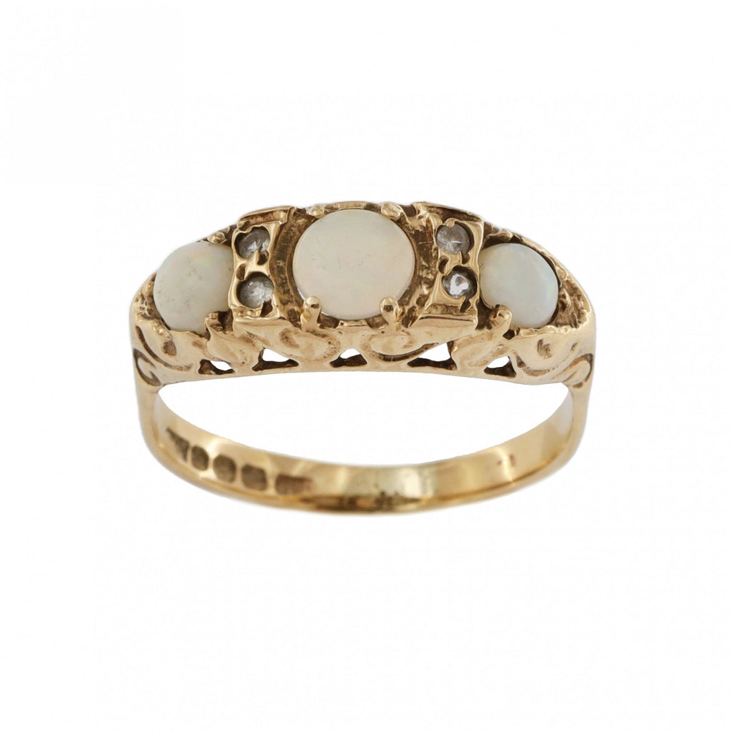9ct Yellow Gold Opal 3 Stone  Ring