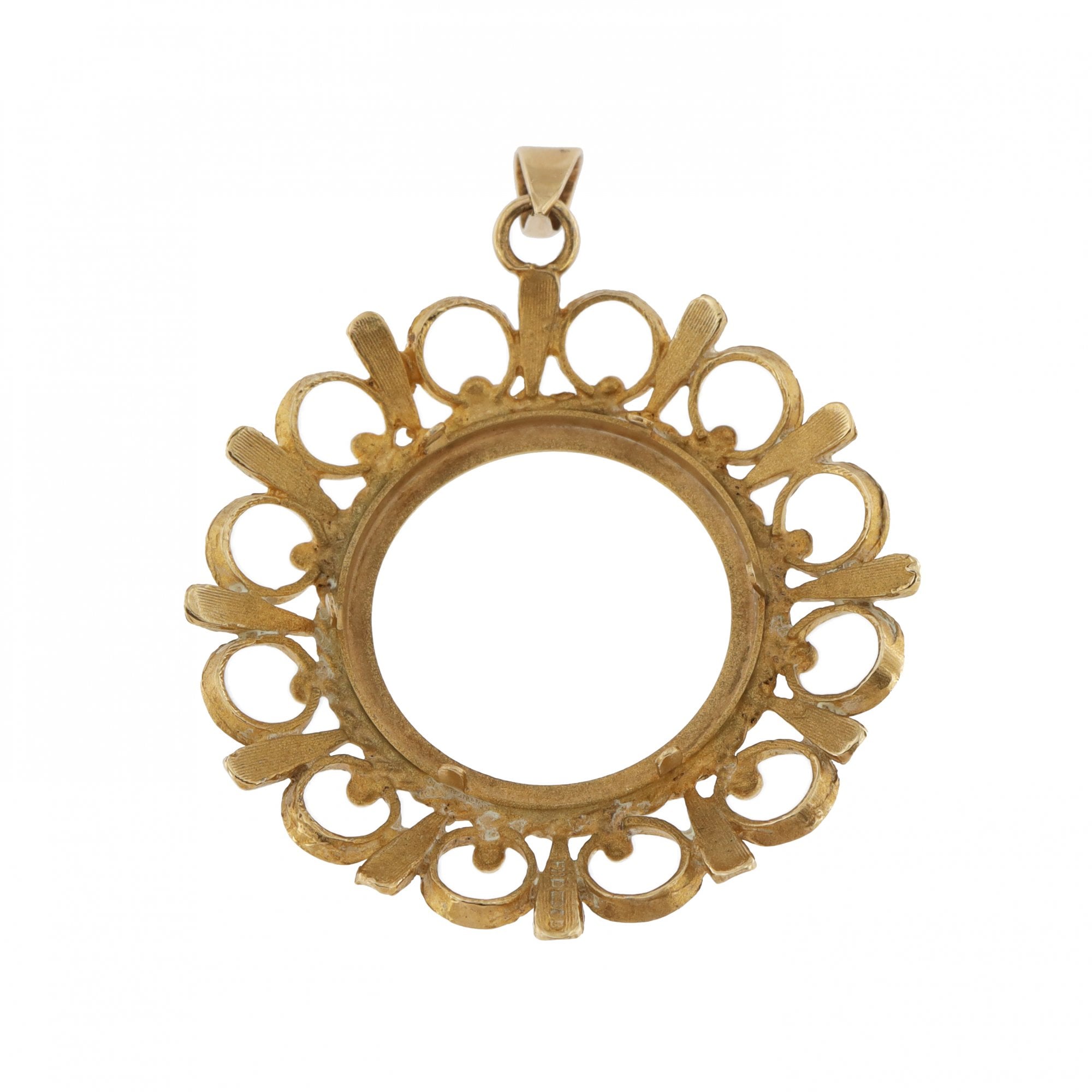 9ct Yellow Gold Full Sovereign Mount Pendant