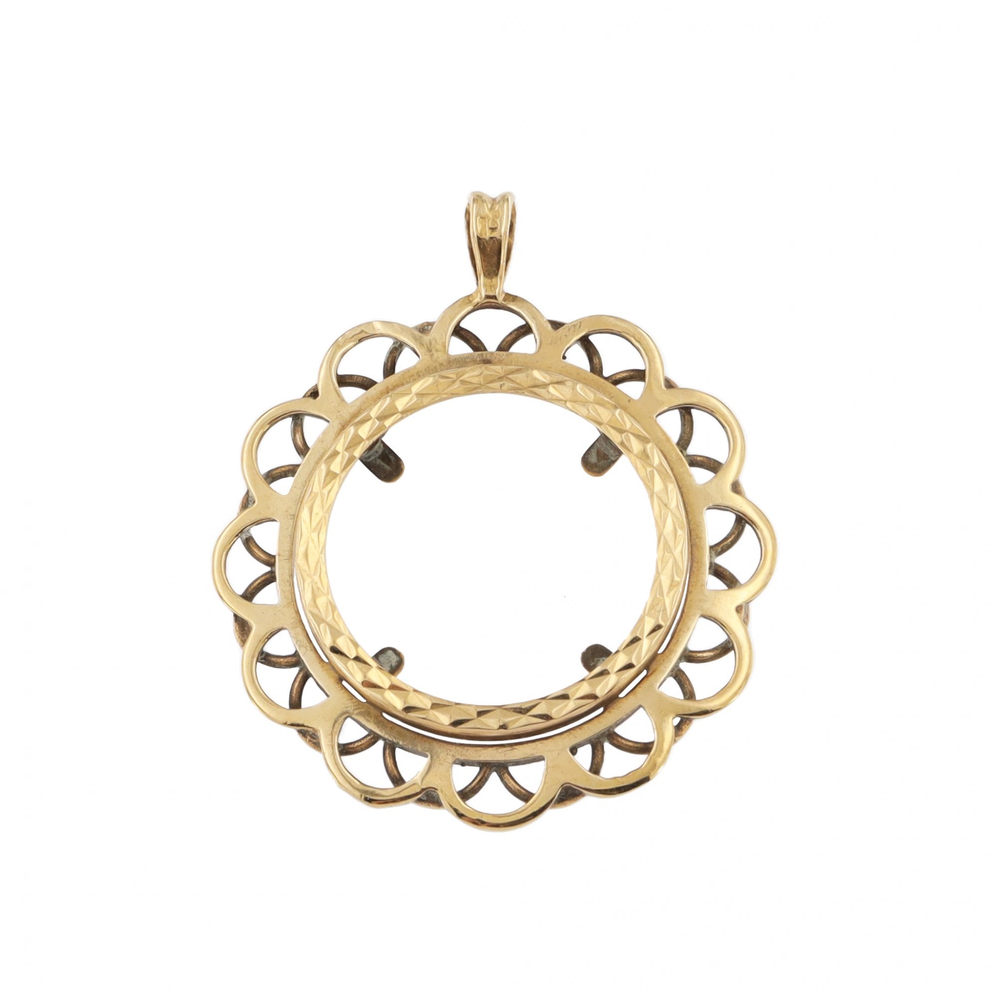 9ct Yellow Gold Full Sovereign Mount Pendant