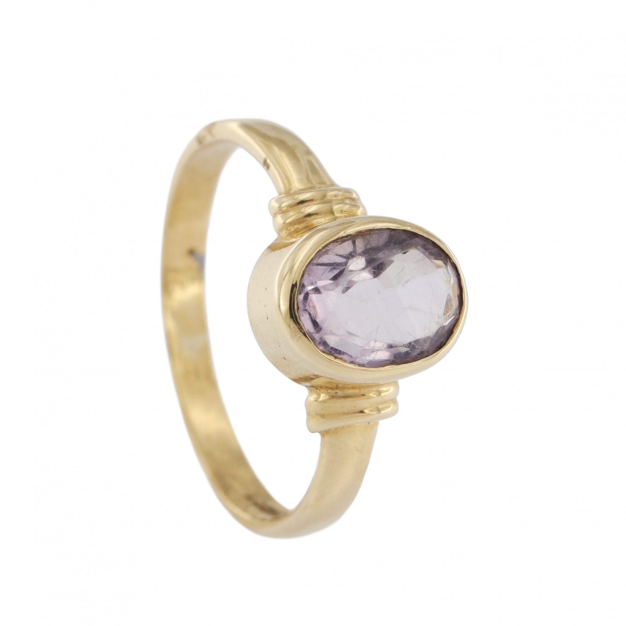 9ct Yellow Gold Amethyst Single Stone Ring