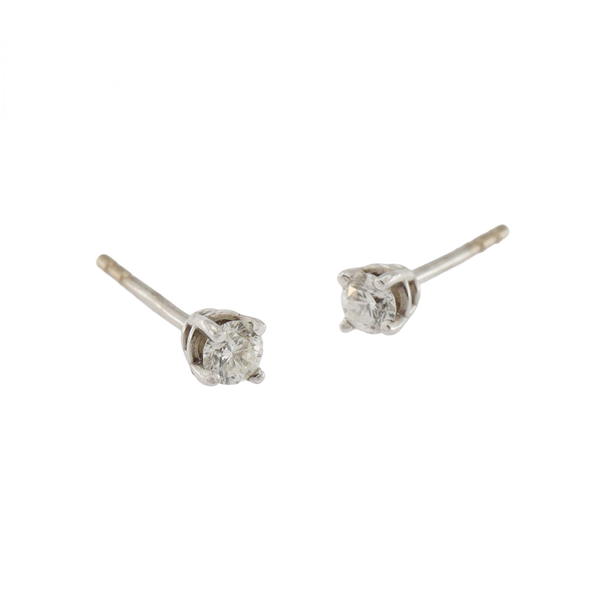 18ct White Gold Diamond 0.30ct Stud Earrings